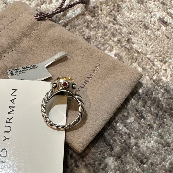 David Yurman Oval Renaissance Ring - Citrine w/Carnelian Accents - Picture 4 of 17